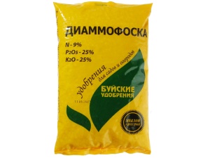 Удобрение сухое БХЗ Диаммофоска 0,9кг